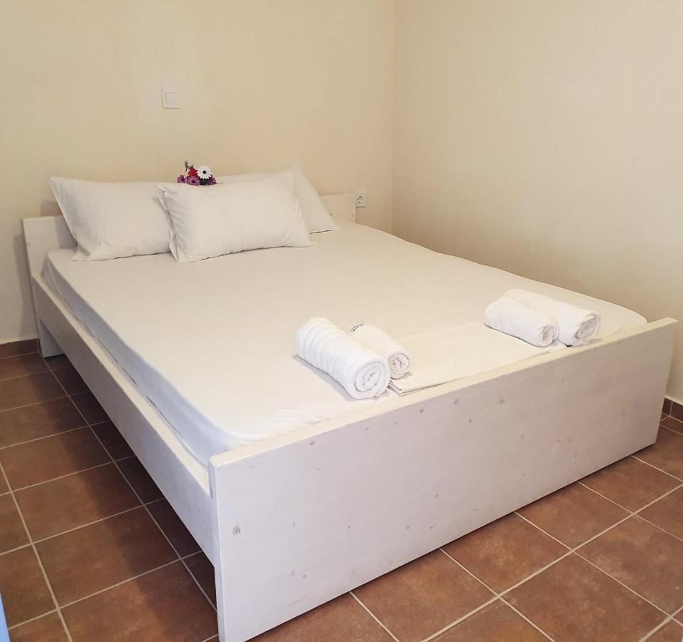 Stoupa Lefktro 7 Apartment Luaran gambar